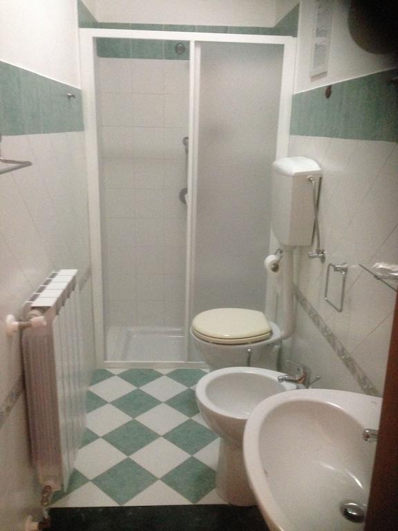 Perla Del Mare Affittacamere Campofelice Di Roccella Habitación foto
