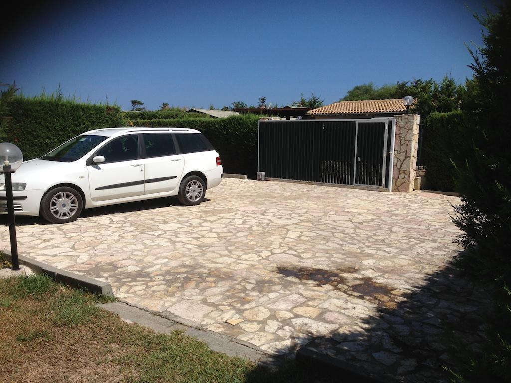 Perla Del Mare Affittacamere Campofelice Di Roccella Exterior foto